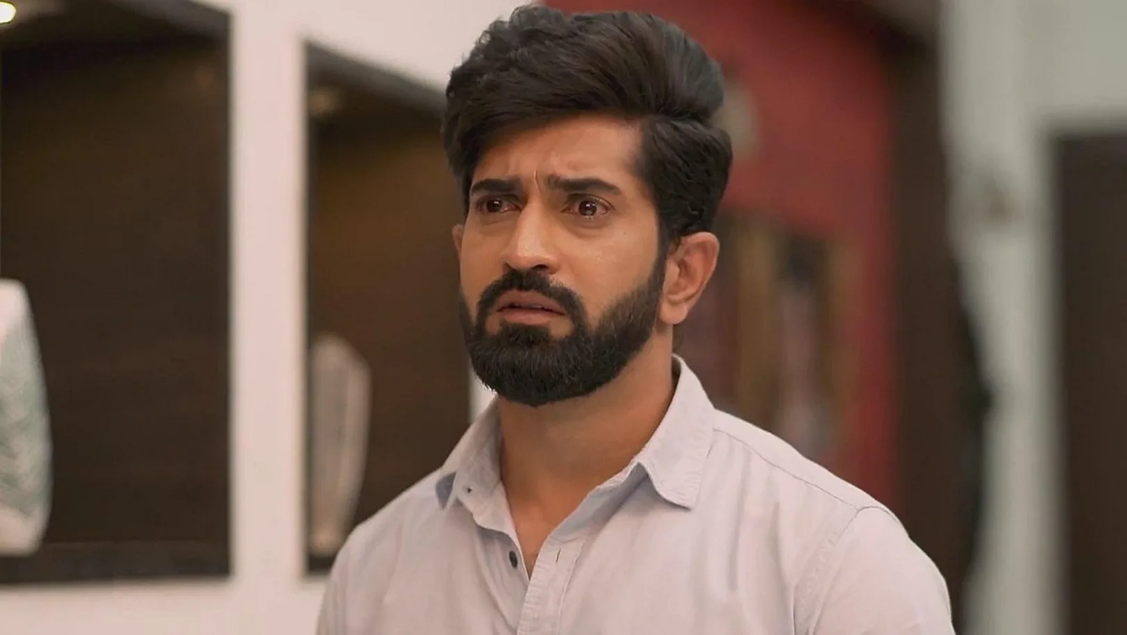 Shekhar Refuses to Leave the House 29th April 2024 Webisode