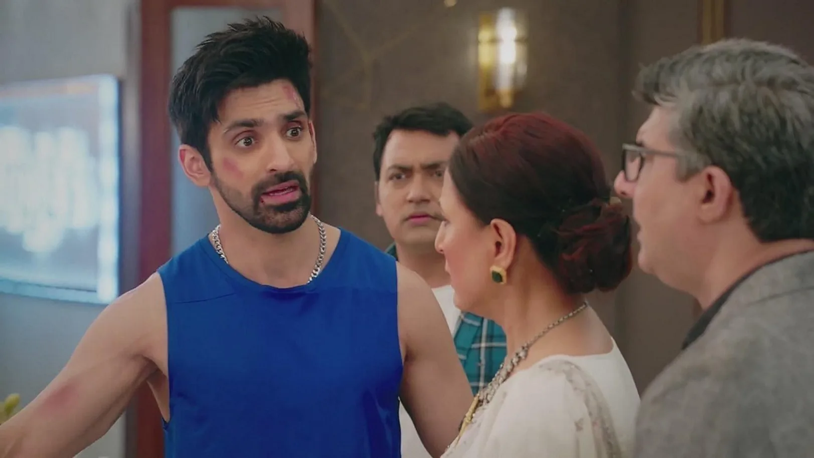 Virat Tells the Family about the Attack | Kaise Mujhe Tum Mil Gaye 