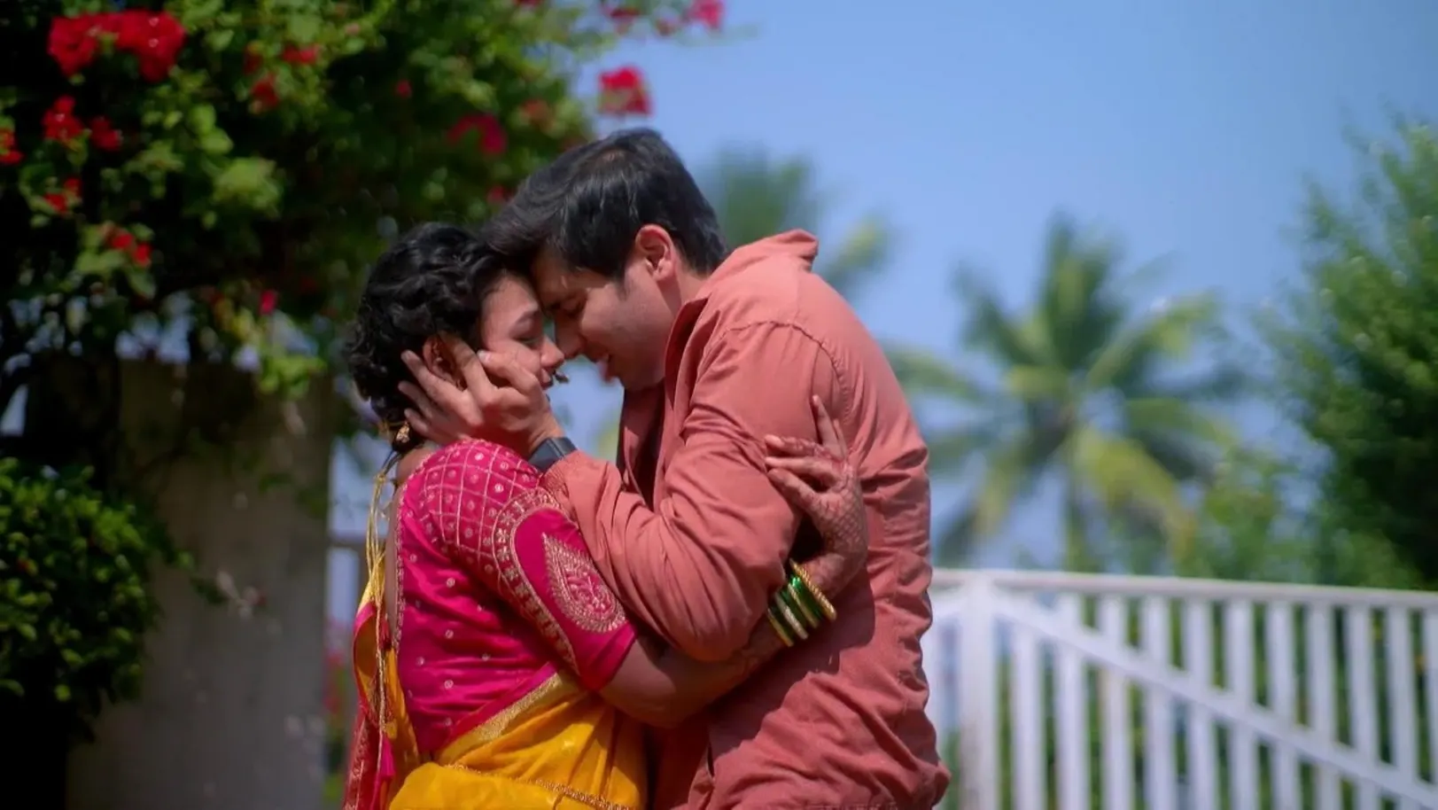 Nishi and Neeraj to Get Married Soon | Sara Kahi Tichyasathi | Promo
