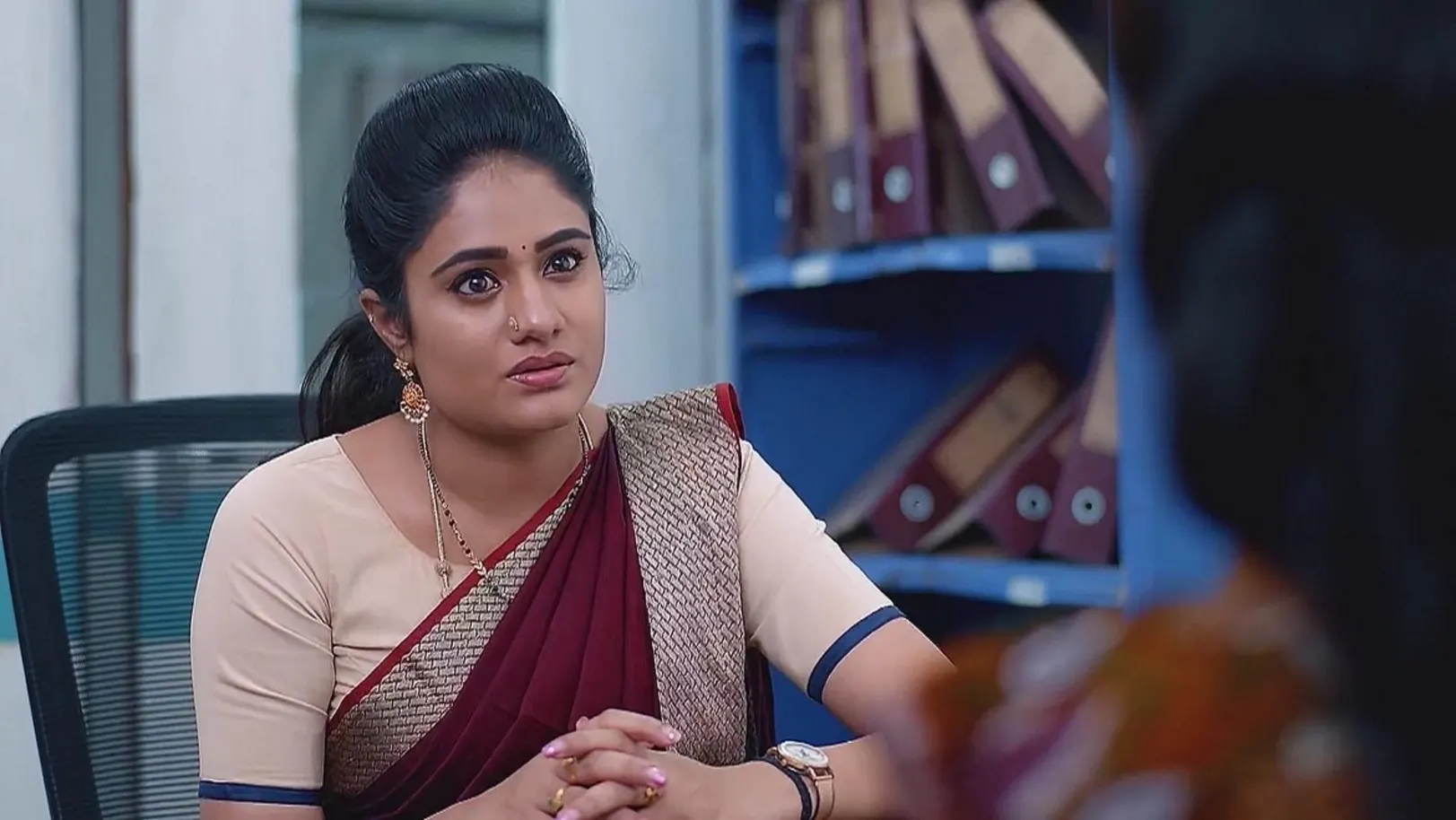 Akshara Discusses Womb Transplantation with a Doctor 8th May 2024 Webisode