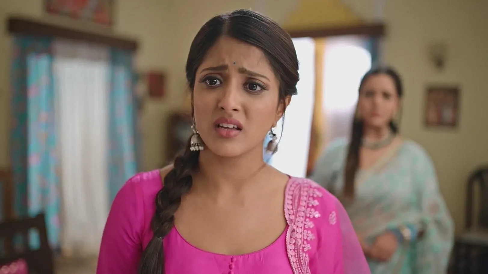 Pushkar Foils Janvi's Alliance Discussion | Main Hoon Saath Tere 