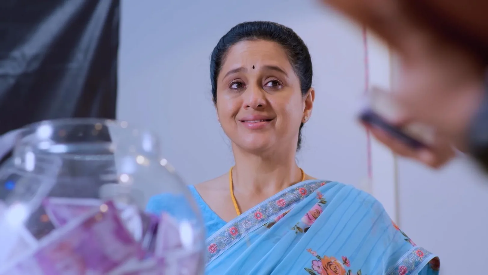 Pudhu Pudhu Arthangal - December 11, 2021 - Episode Spoiler