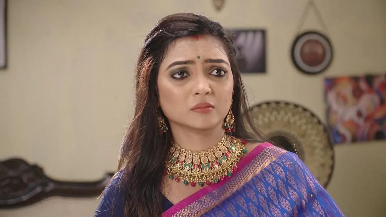 Rajguru Learns about Priya's Decision | Suna Jhia 