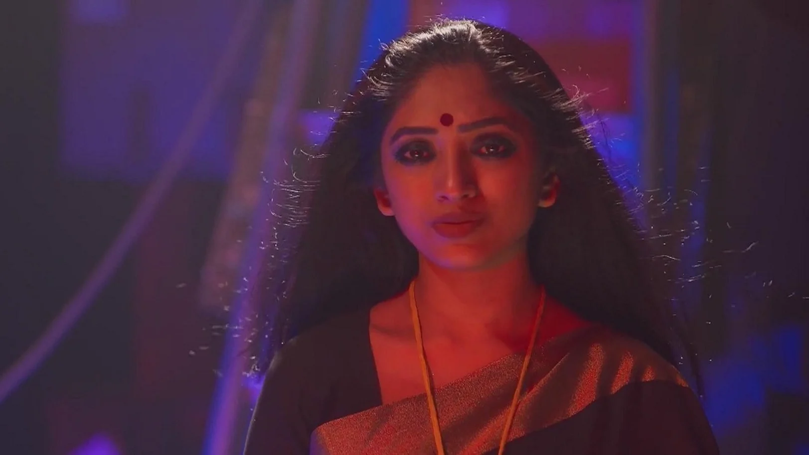 Watch Ninaithale Inikkum Latest Episodes Online Exclusively on ZEE5