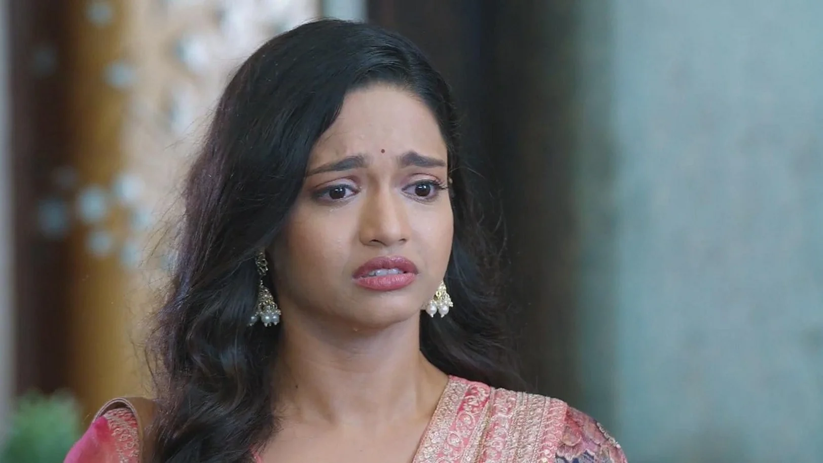 Leela Is Scared to See an Unconscious Shweta 4th June 2024 Webisode