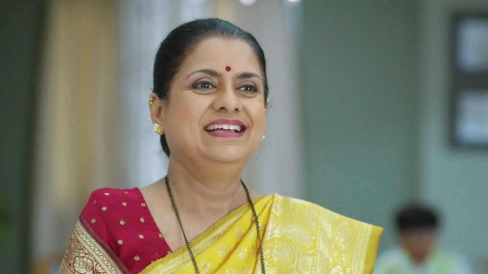 Jayashree Introduces Vasu to the Guests | Punha Kartavya Ahe 