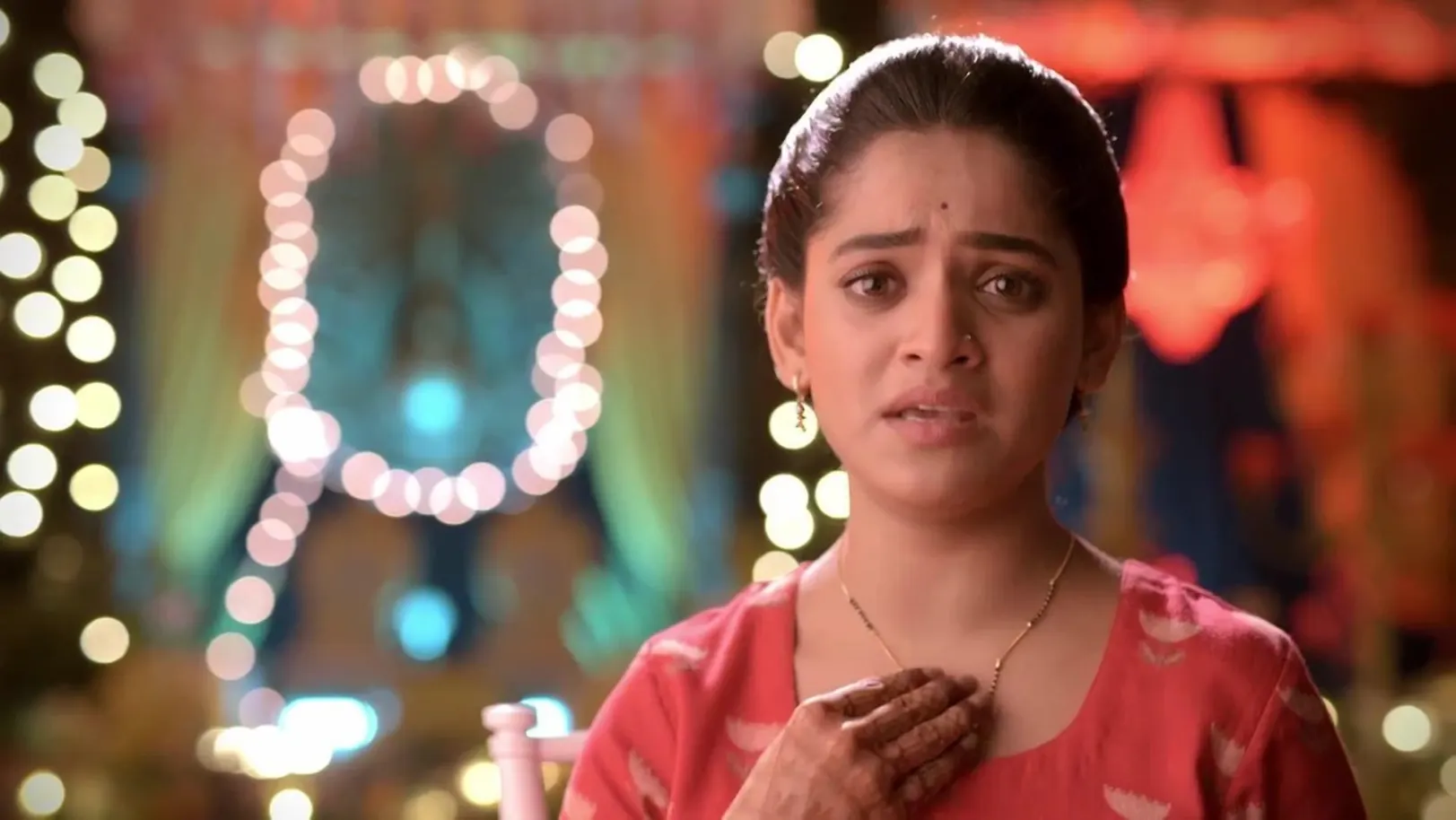 Paaru Decides Not to Remove Her Nuptial Chain | Paaru | Promo