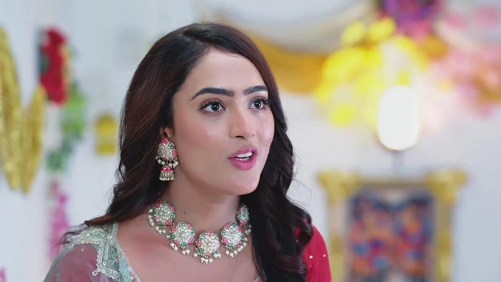 Noor Worries about Heer 17th June 2024 Webisode