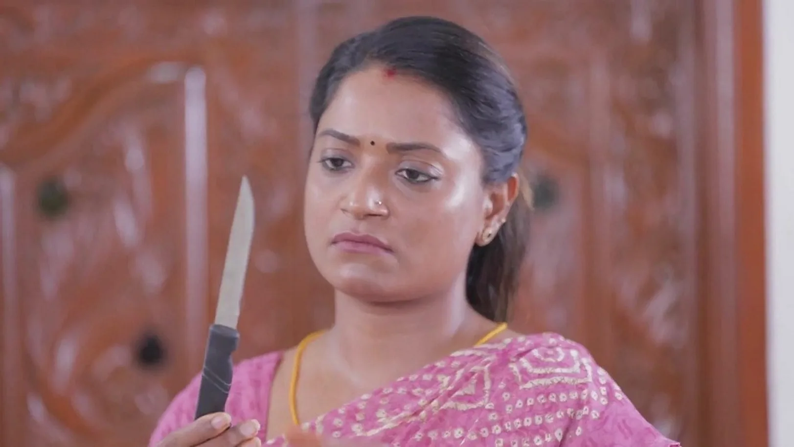 Rani Condemns Shwetha | Idhayam 