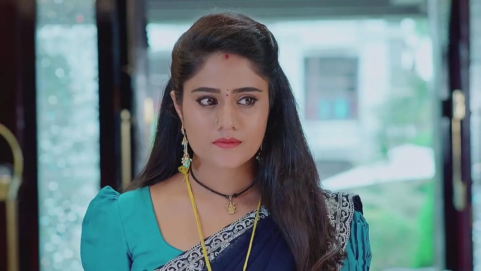 Ragini Blames Jagadhatri for Yuvaraj's Death | Jagadhatri 