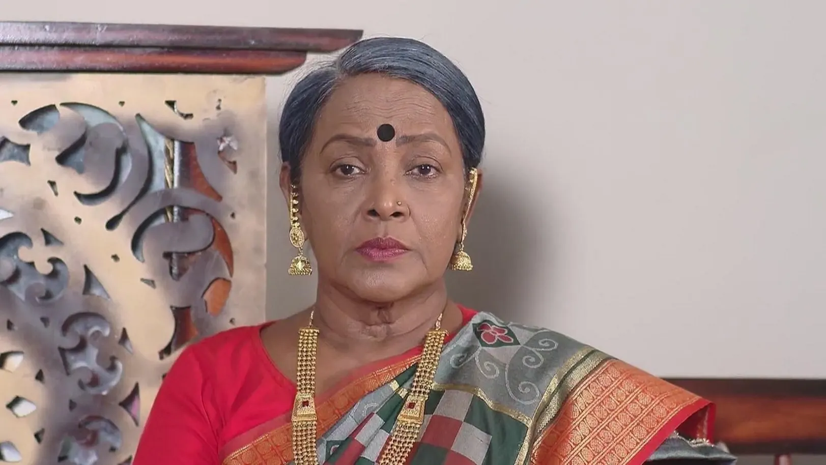 Raghuraj's Mother Learns about His Problems | Sandhya Ragini 