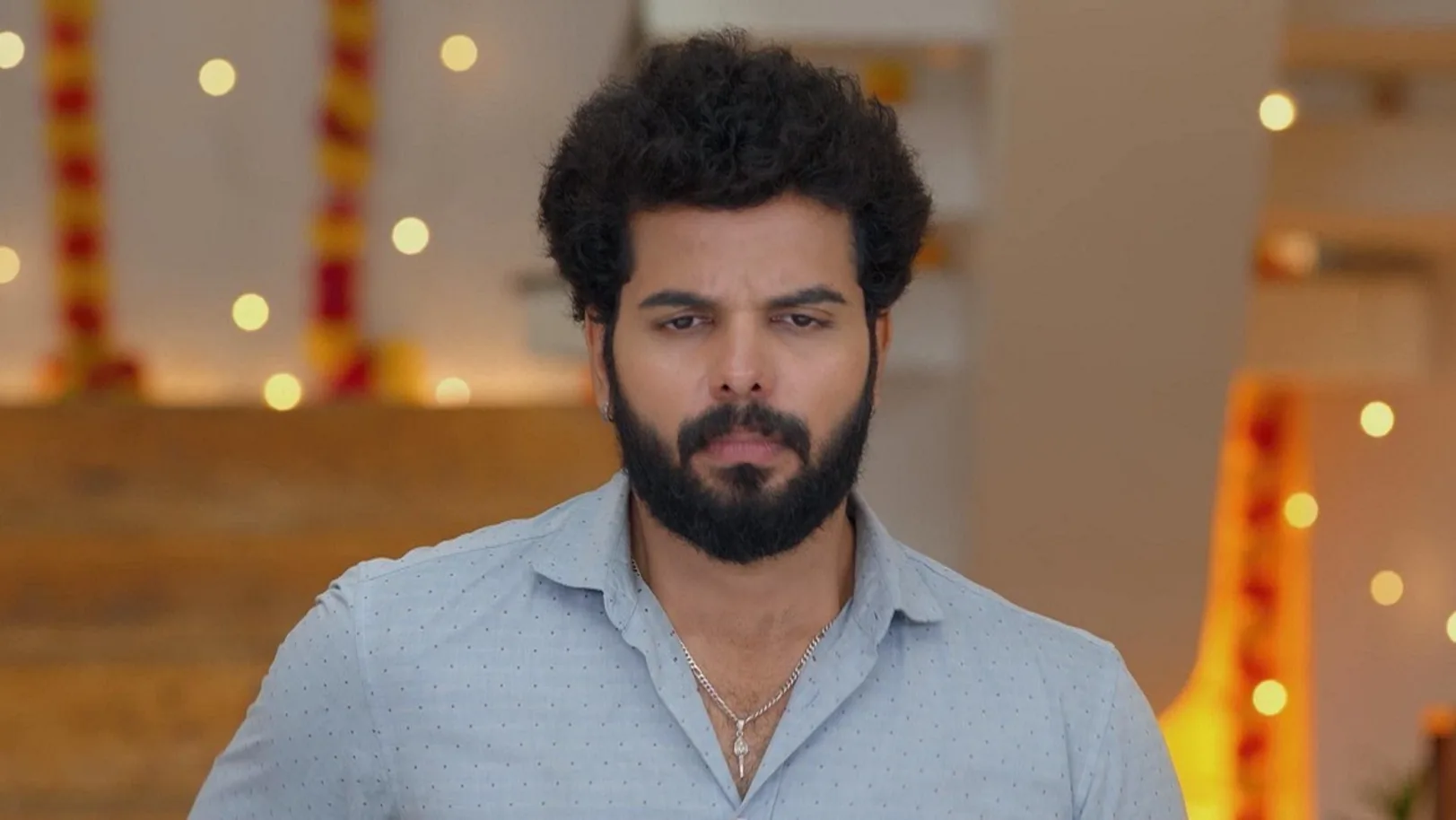 Watch Ninaithale Inikkum Latest Episodes Online Exclusively on ZEE5
