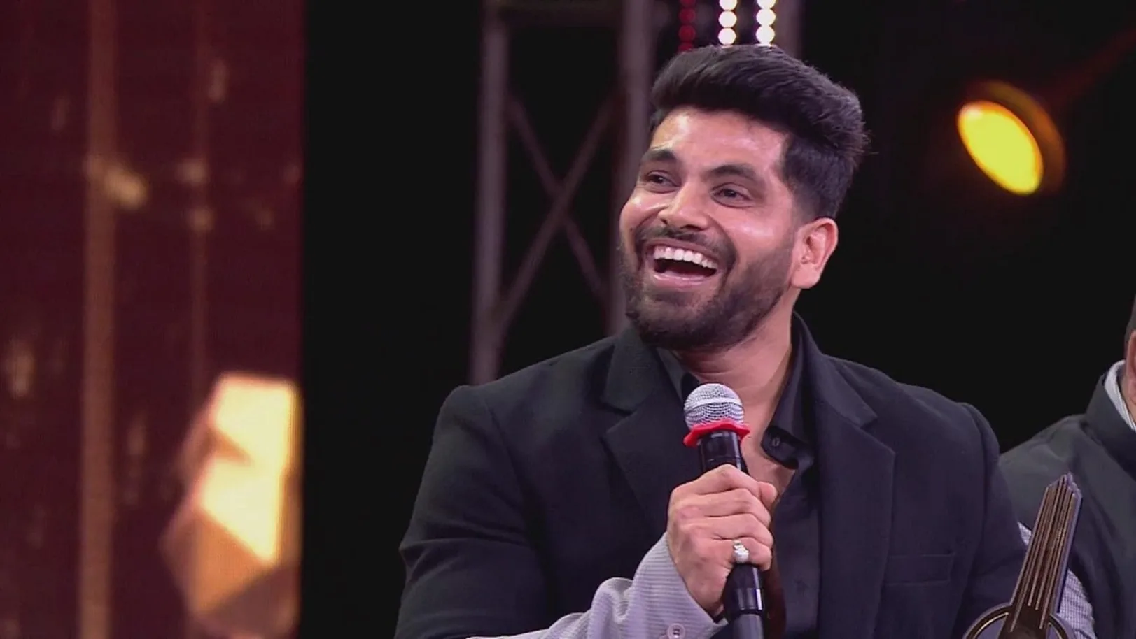 International Iconic Awards 10 2024 | Felicitating Reality Star Shiv 