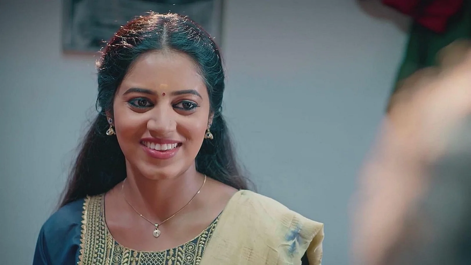 Nithya Gets Ready for Her Engagement 8th July 2024 Webisode