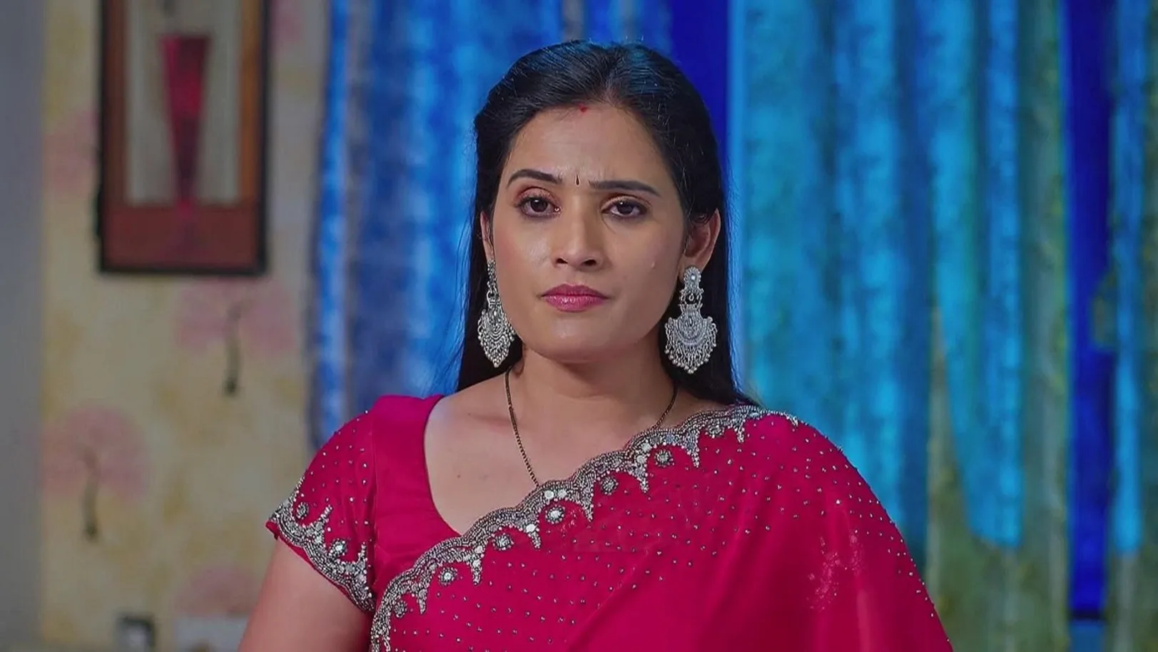 Nayani Decides to Let Sonali Light the Lamp 25th July 2024 Webisode