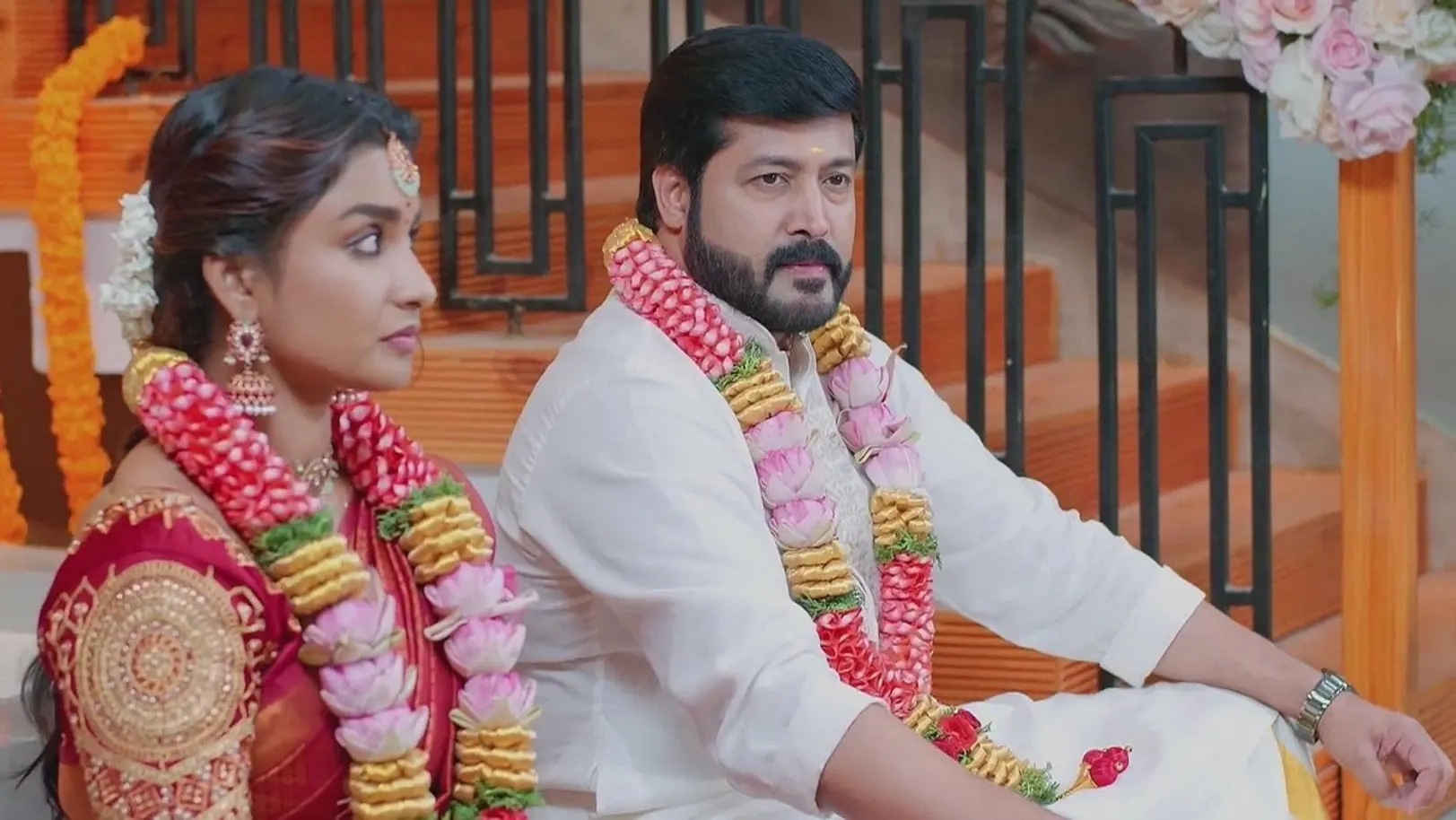 Madhumitha and Goutham get Engaged | Ninaithen Vandhai 