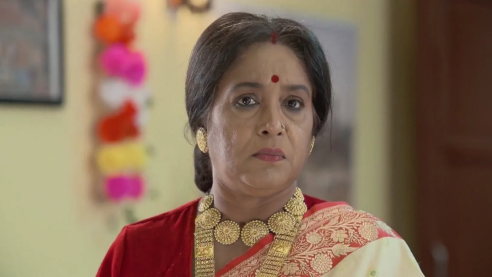 The Young Family Members Spend the 'Basar Raat' | Mala Bodol 