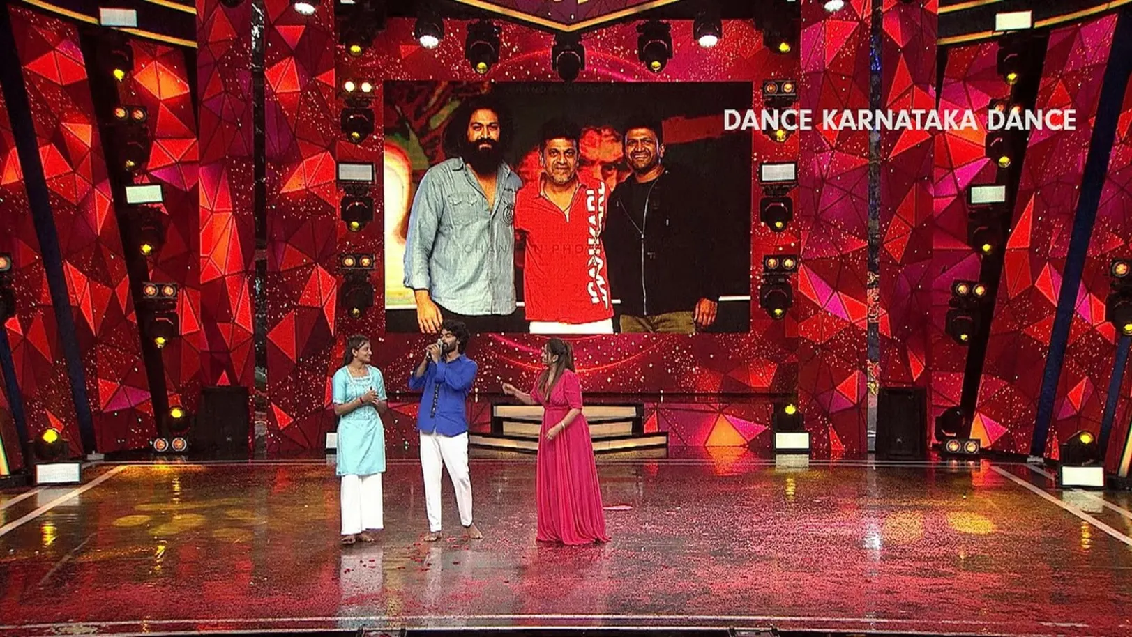 Rocking Star' Yash Surprises Kanthi | Dance Karnataka Dance 2024 | Promo