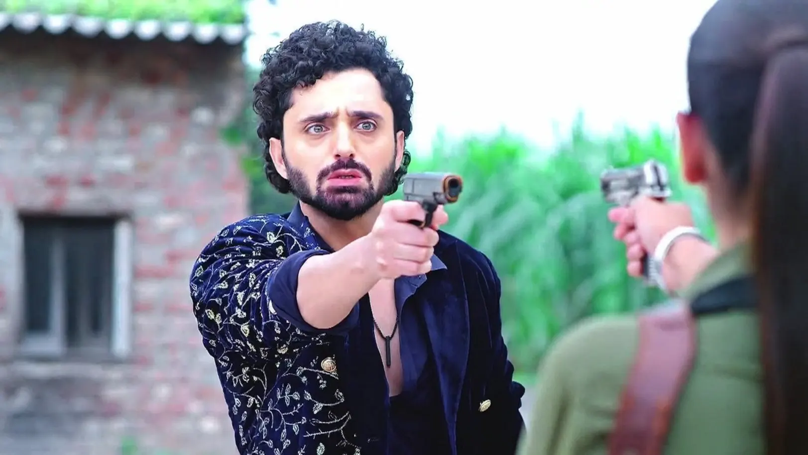 Vikram Points a Gun at Veera | Sehajveer 