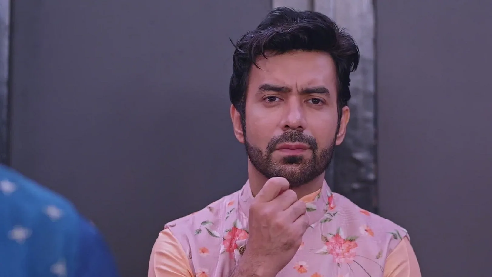 Purvi Encourages Rajvansh | Kumkum Bhagya 