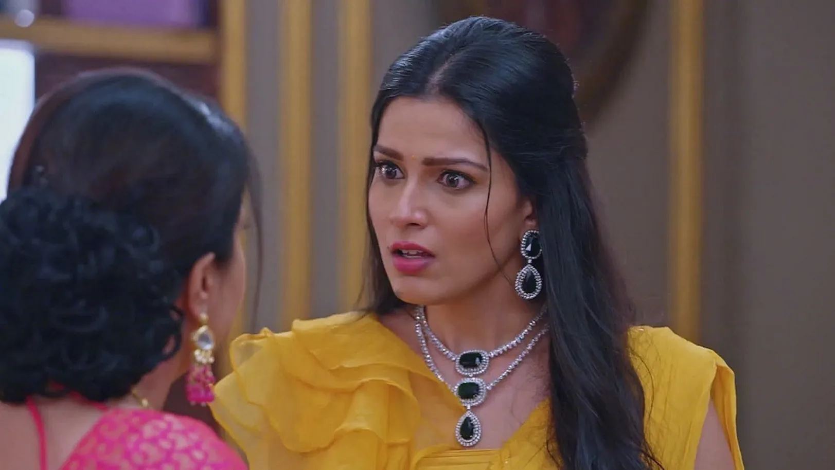 Anushka Tells Balwinder's Plan to Kiran | Bhagya Lakshmi 