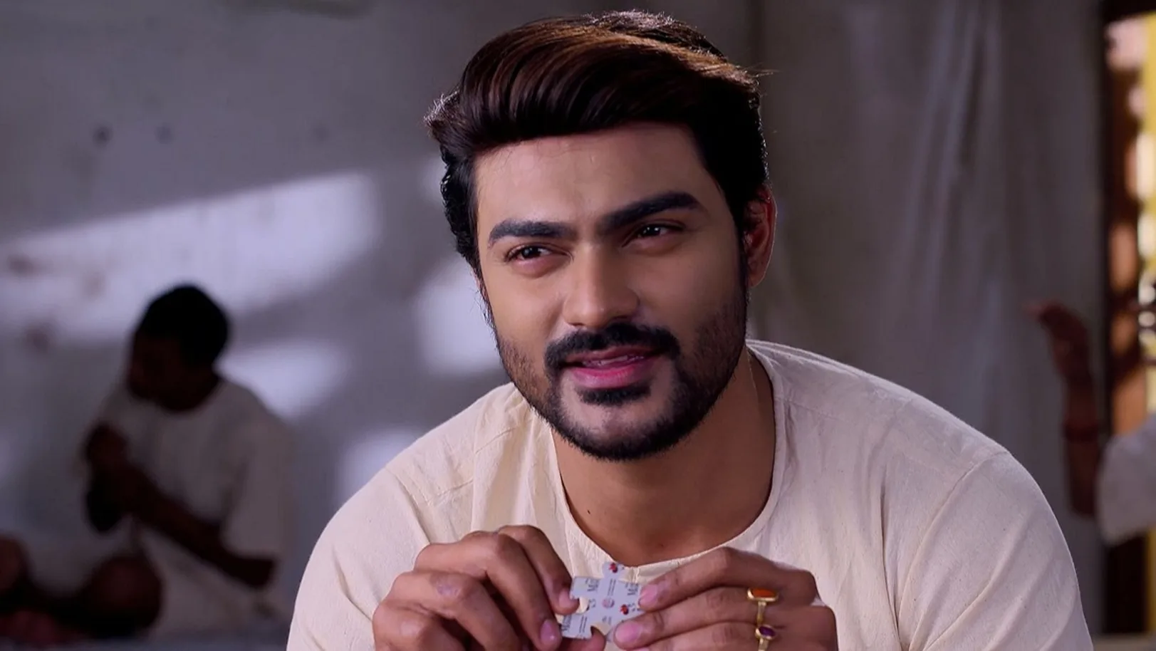 Matira Bandhan - September 17, 2024 - Episode Spoiler