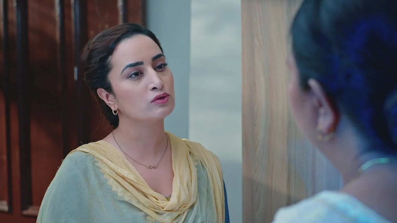 An Loving Argument between Ridhi and Gaurav’s Mother | Nava Mod 