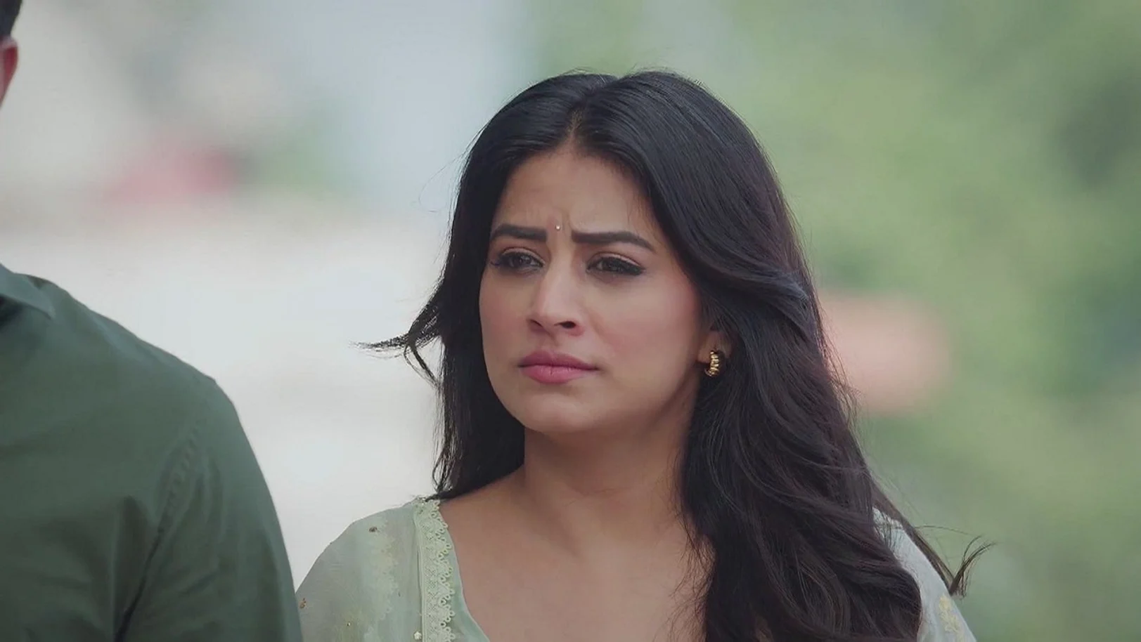 Shagun Brings Shikhar to the Ghat - Bas Itna Sa Khwaab 