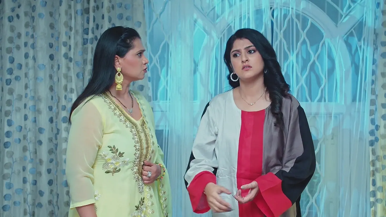 Neelam States Her Worries to Chhavi 24th December 2024 Webisode