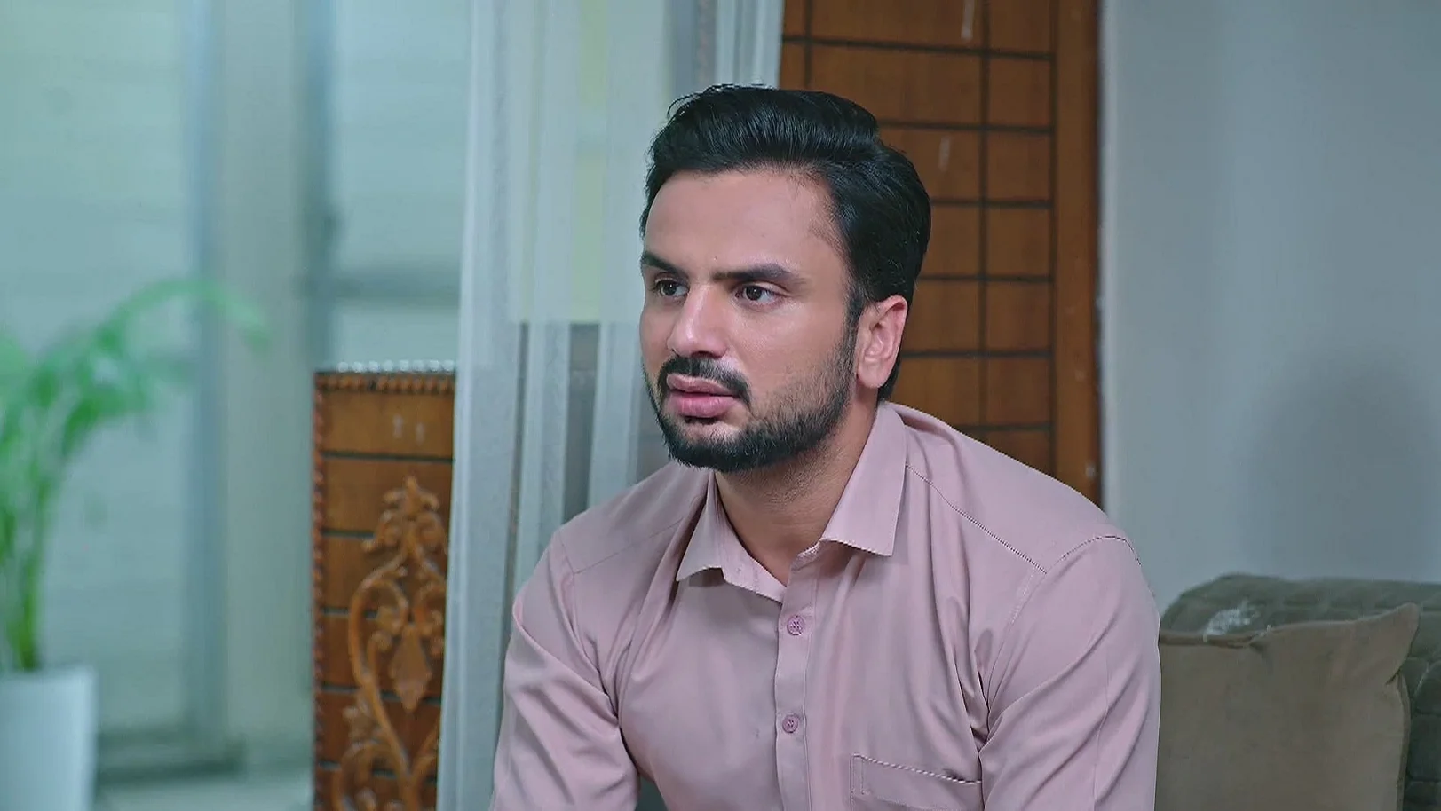 Angad States His Plight to Gaurav's Mother 26th December 2024 Webisode