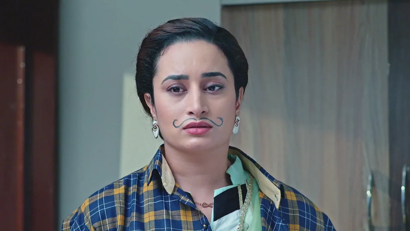 Aarav Misses Angad - Nava Mod 