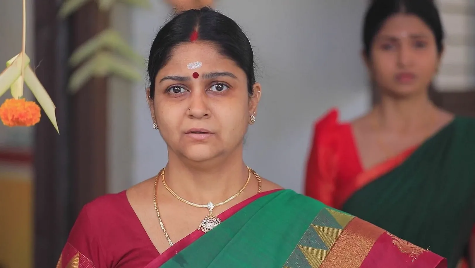 Varadarajan Welcomes Raja Sundaram - Manasellam 