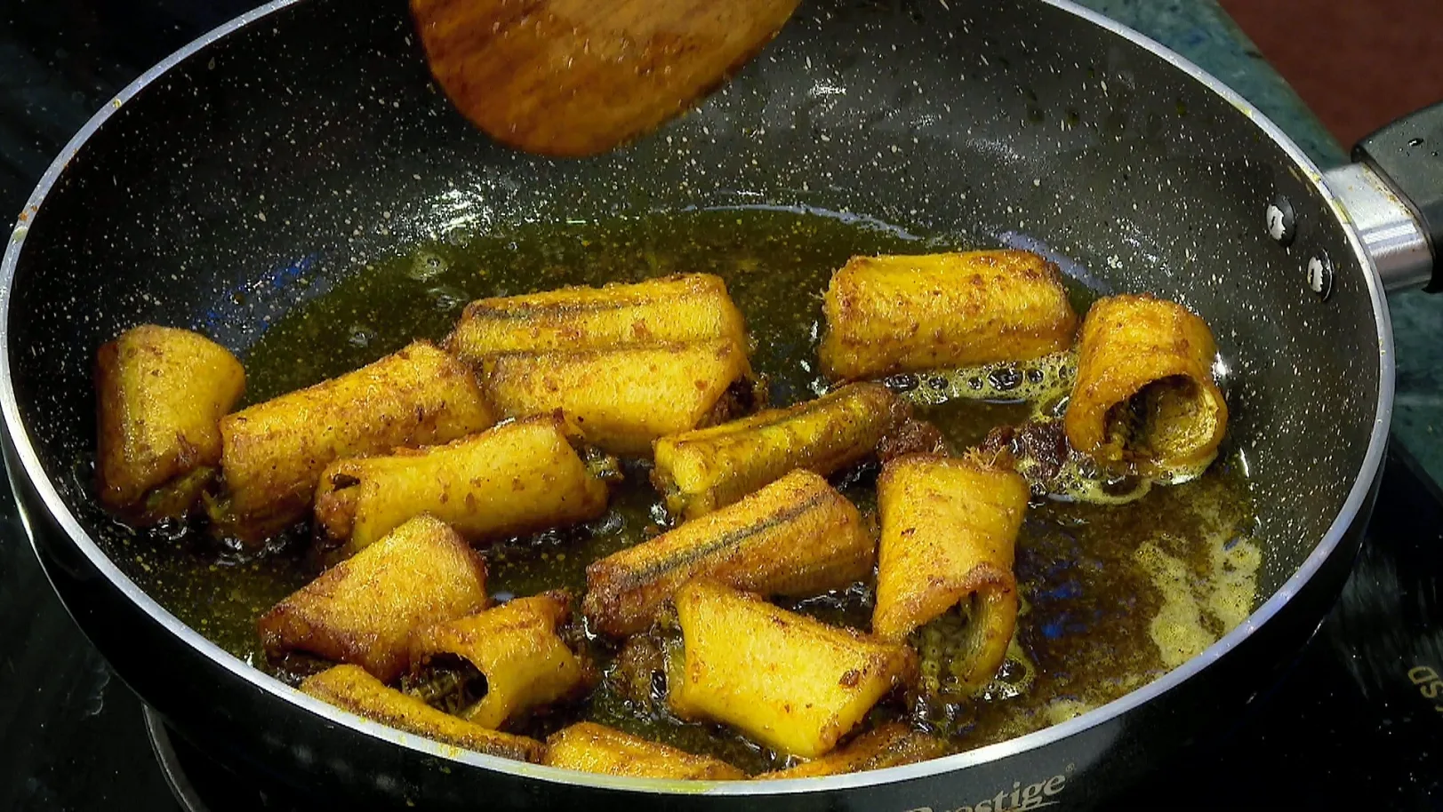 Recipes for Shol Mulo and Bok Jhaal - Rannaghar - Promo