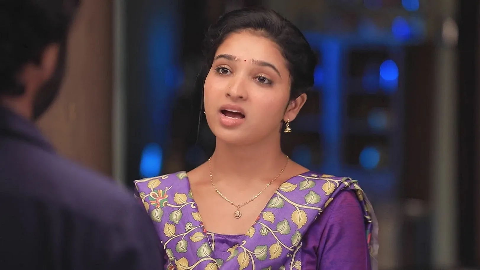 Nandini Teases Karikalan - Manasellam 