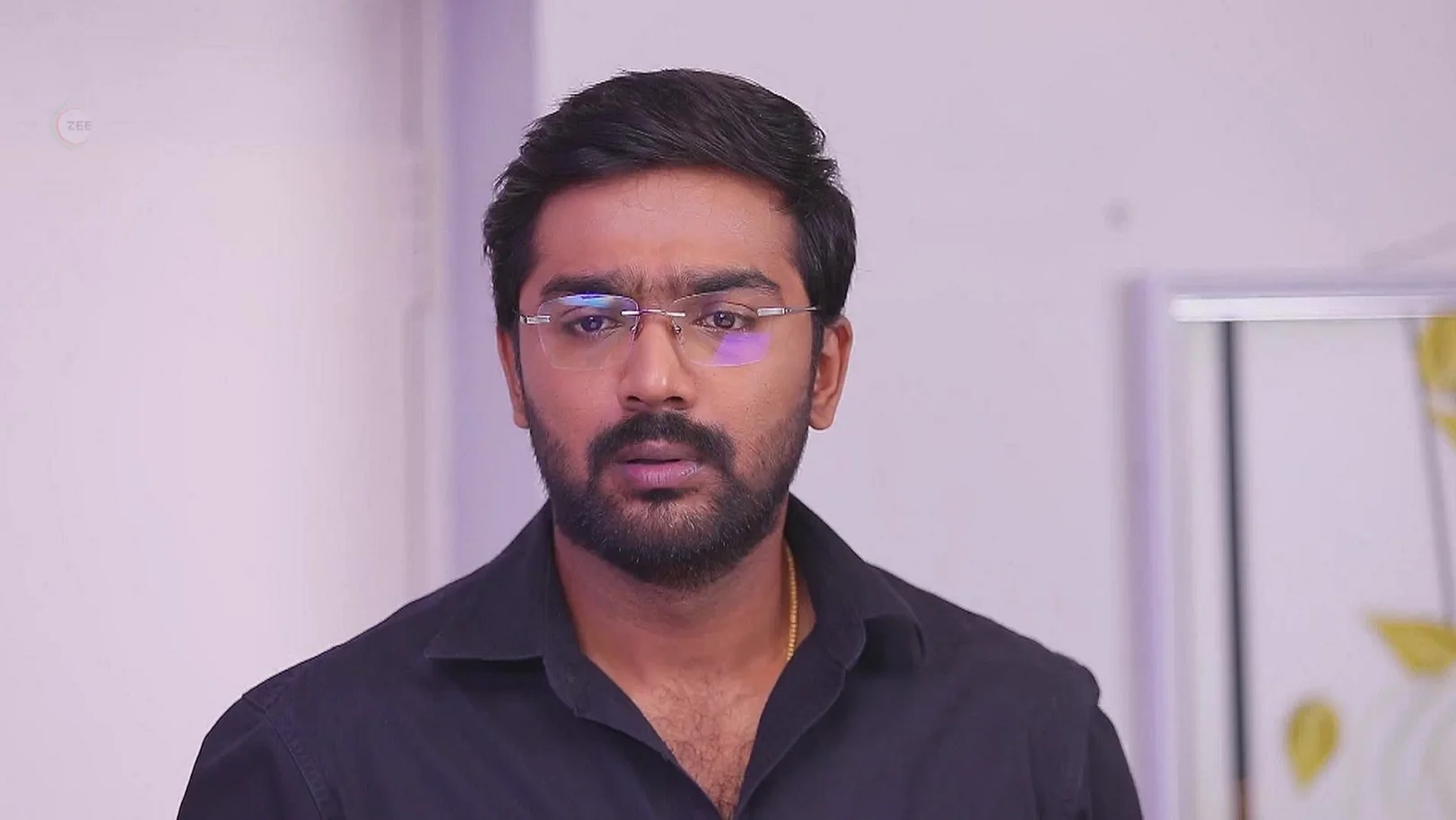 Watch Ninaithale Inikkum Latest Episodes Online Exclusively on ZEE5