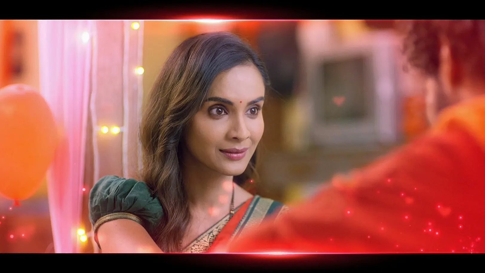 Surya and Tulja's Romantic Moments - Lakhat Ek Amcha Dada - Promo