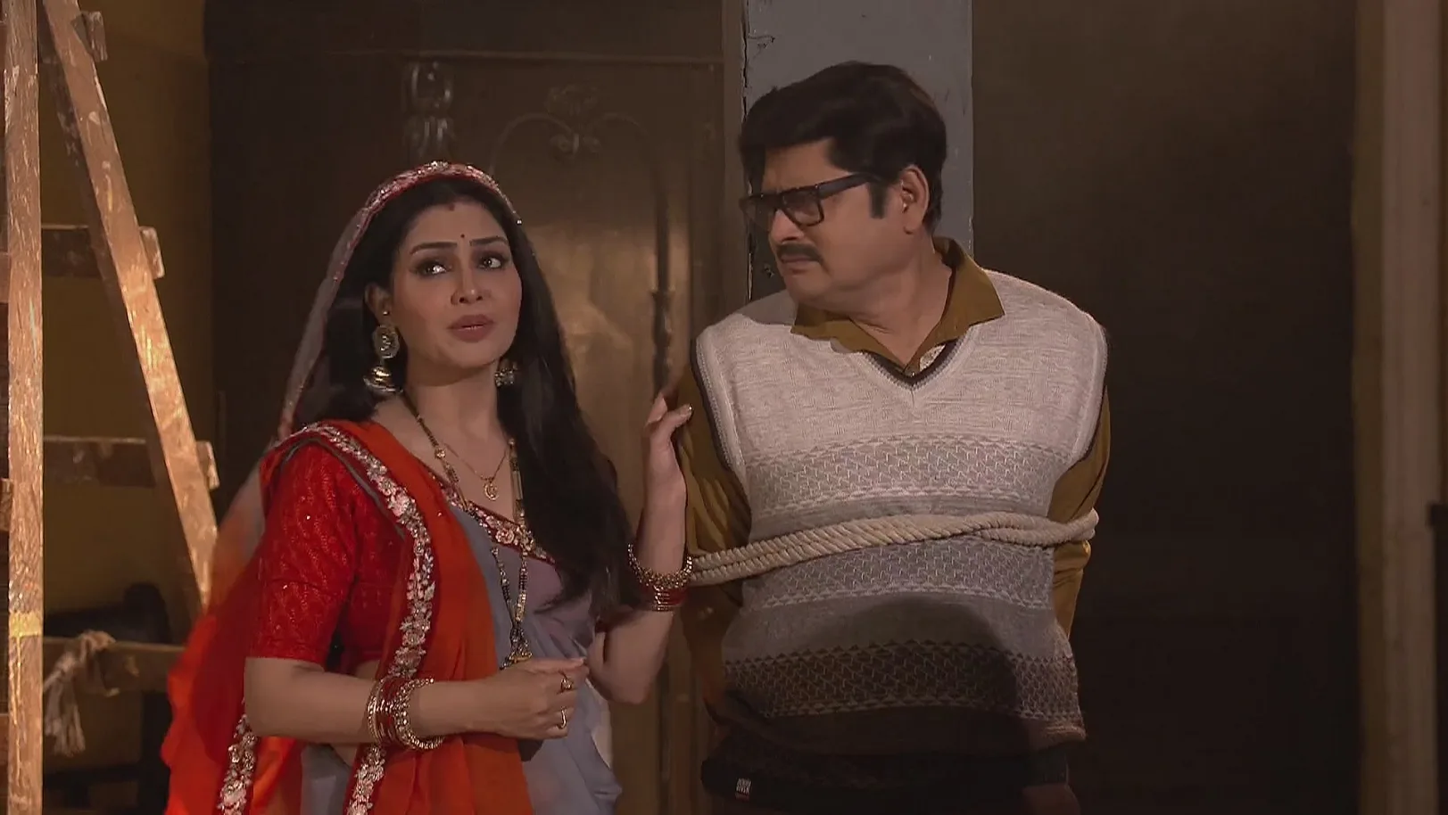 Vibhuti to Electrocute the Hostages - Bhabi Ji Ghar Par Hai 