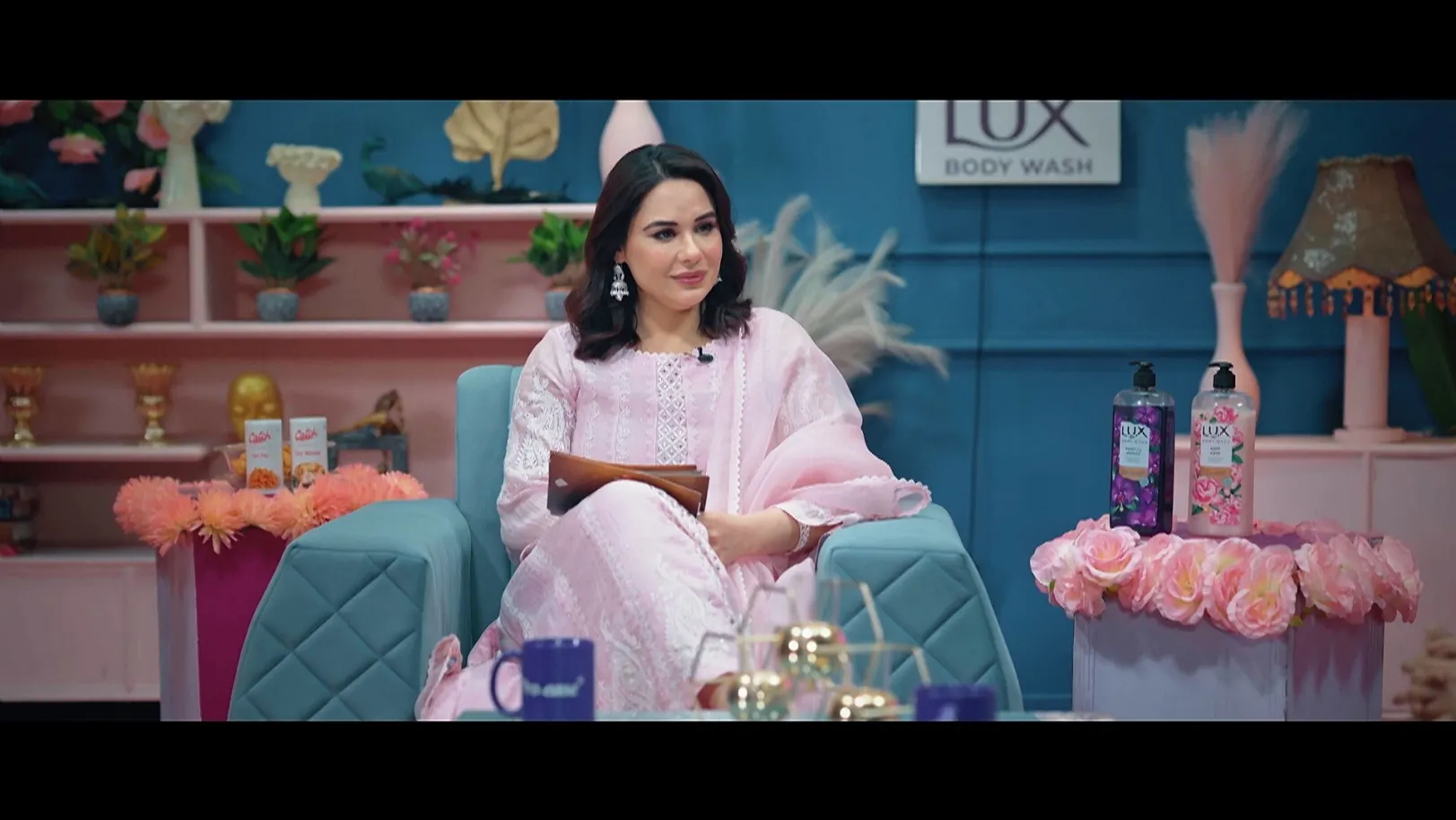 Jyotica and Mannat Answer Some Quirky Questions - Spotlight With Mandy - Promo
