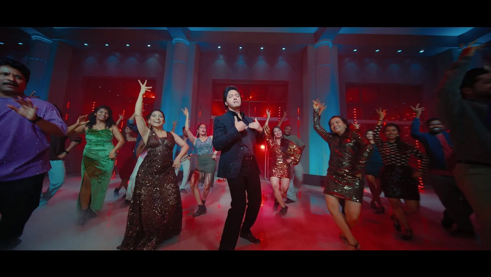 A Glimpse of the Title Song - Chal Bhava Cityt - Promo