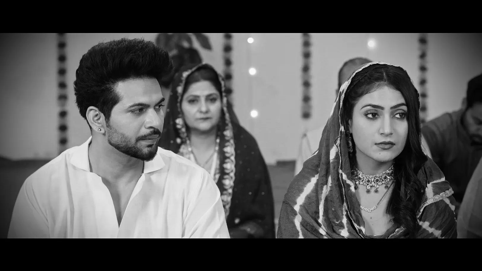 Mannat Protests against Navneet’s Demand - Mannat - Promo