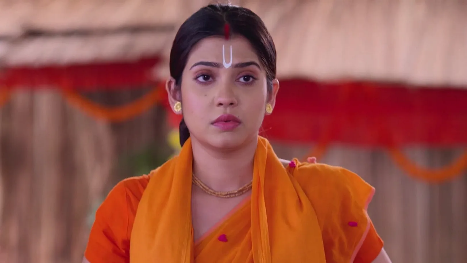 Basonto Confronts Aarshi - Tui Amar Hero 