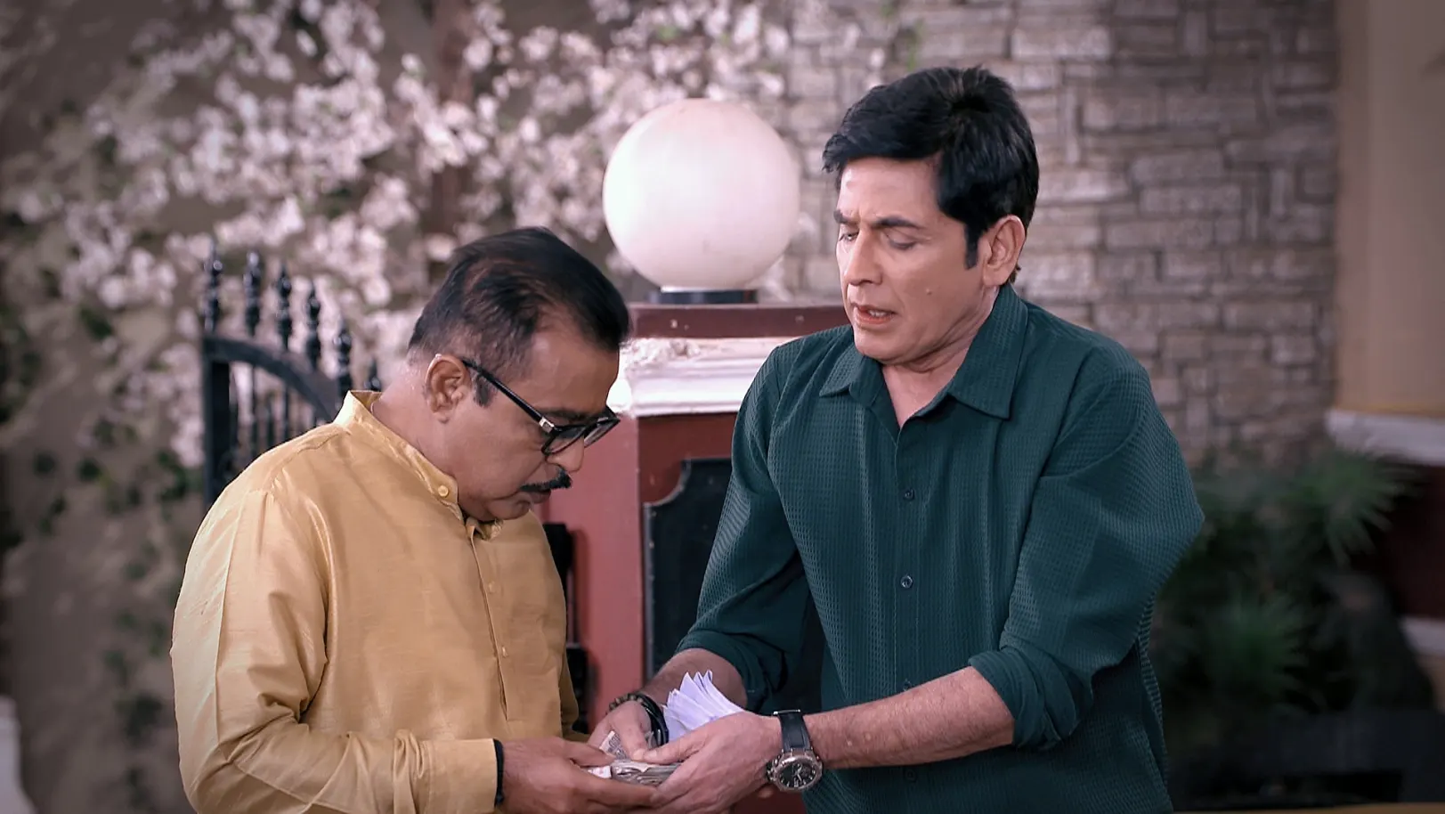 Tiwari Proves Vibhuti to Be of Questionable Character - Bhabi Ji Ghar Par Hai - Promo