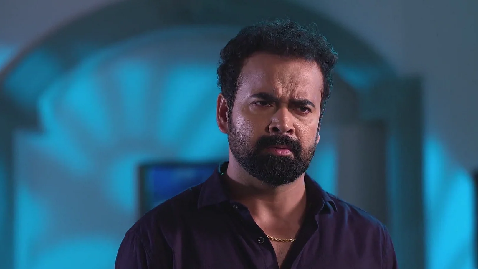 Raghav Discusses a Large Sum of Money - Tu Khara Mun Chaai 