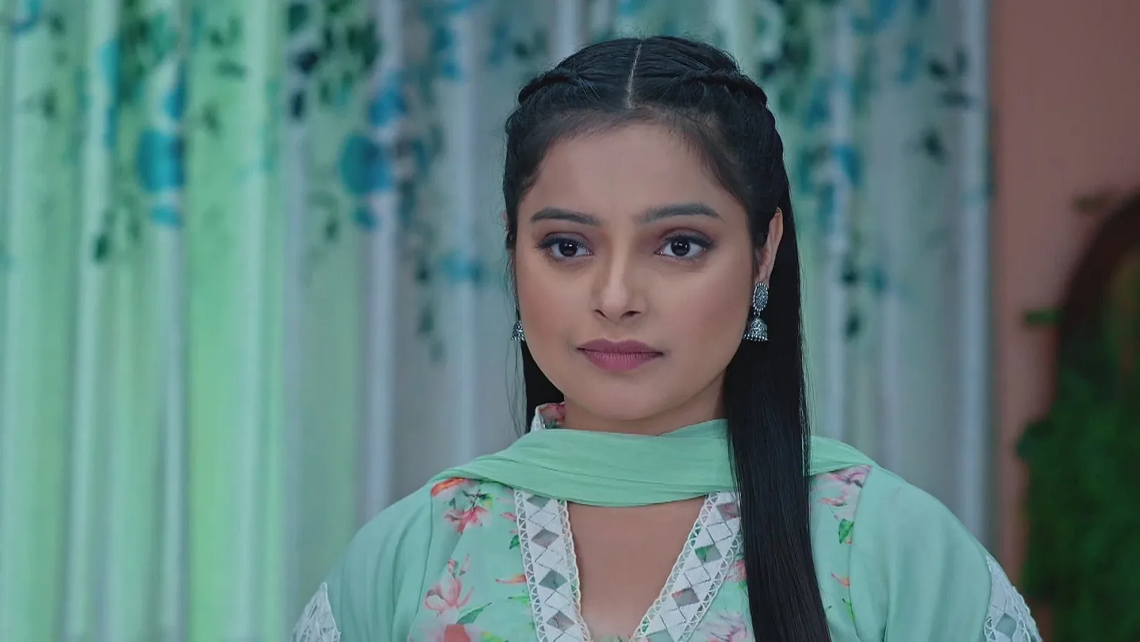 Kashni Seeks Permission from Mukesh - Kashni 