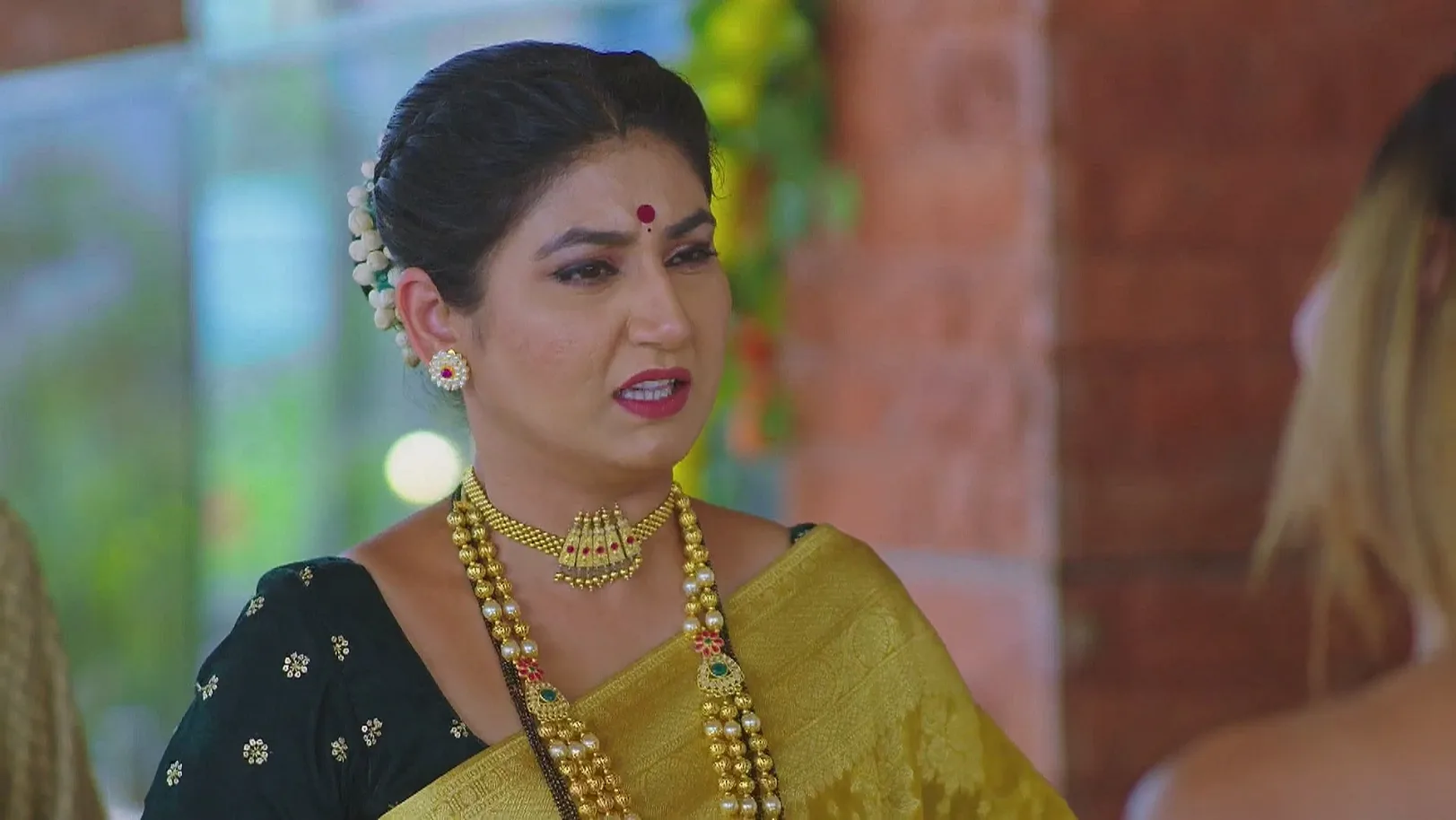 Paaru - April 03, 2025 - Webisode 3rd April 2025 Webisode