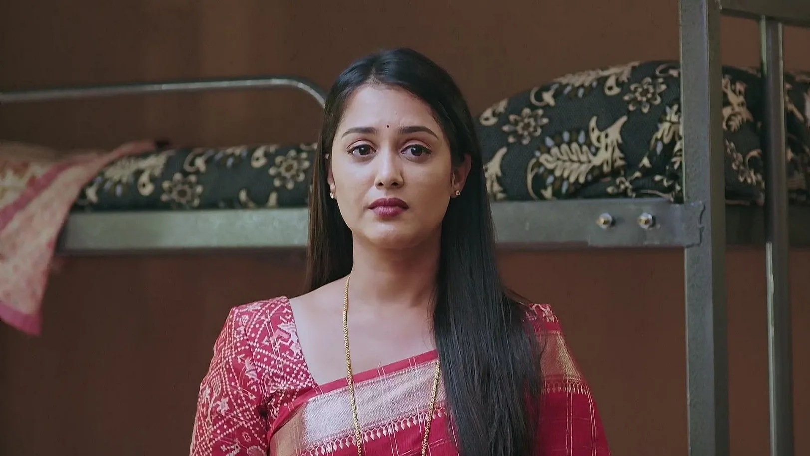 Durga Empathises with Sharath - Naa Ninna Bidalaare 
