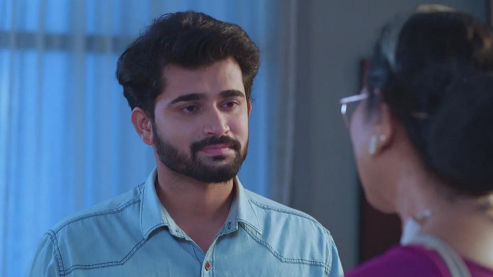 Viraj and Pramod Talk to Aaji about Leela - Navri Mile Hitlerla 