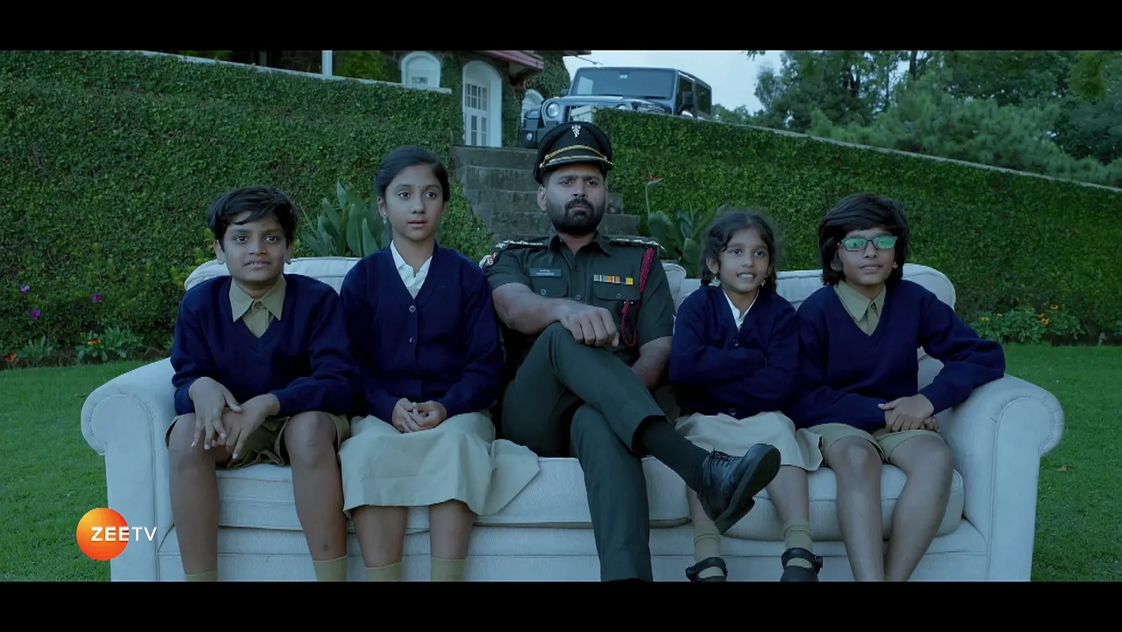 Tere Chehre Se Nazar Nahi Hatati - April 07, 2025 - Promo