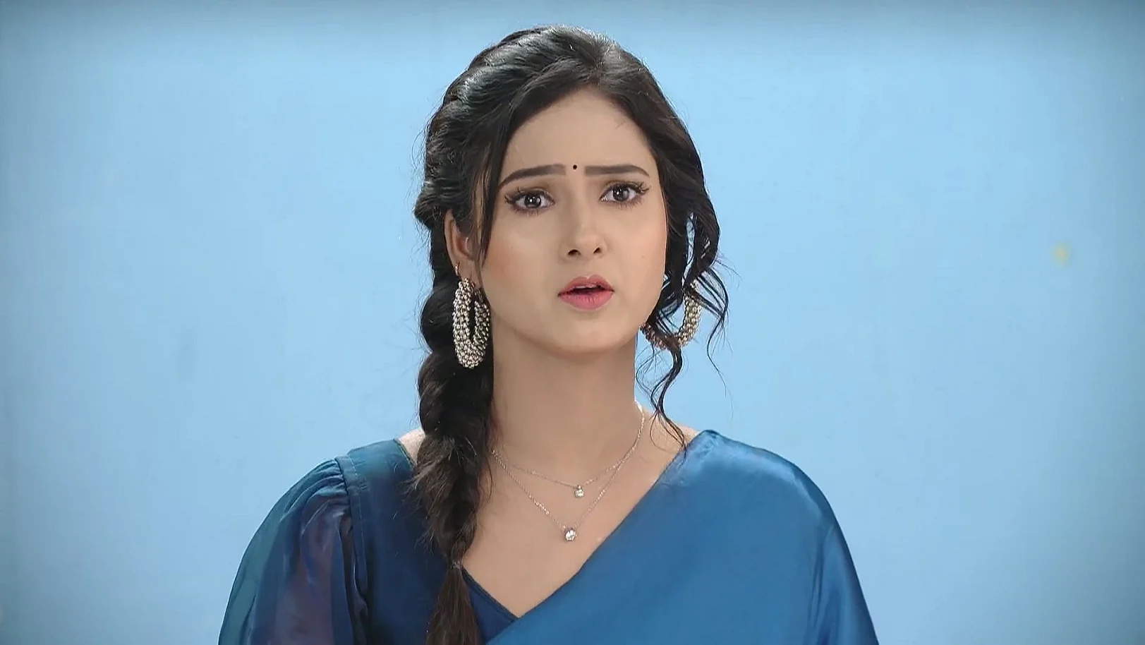 Dhara Worries about Being Exposed - Suna Jhia 