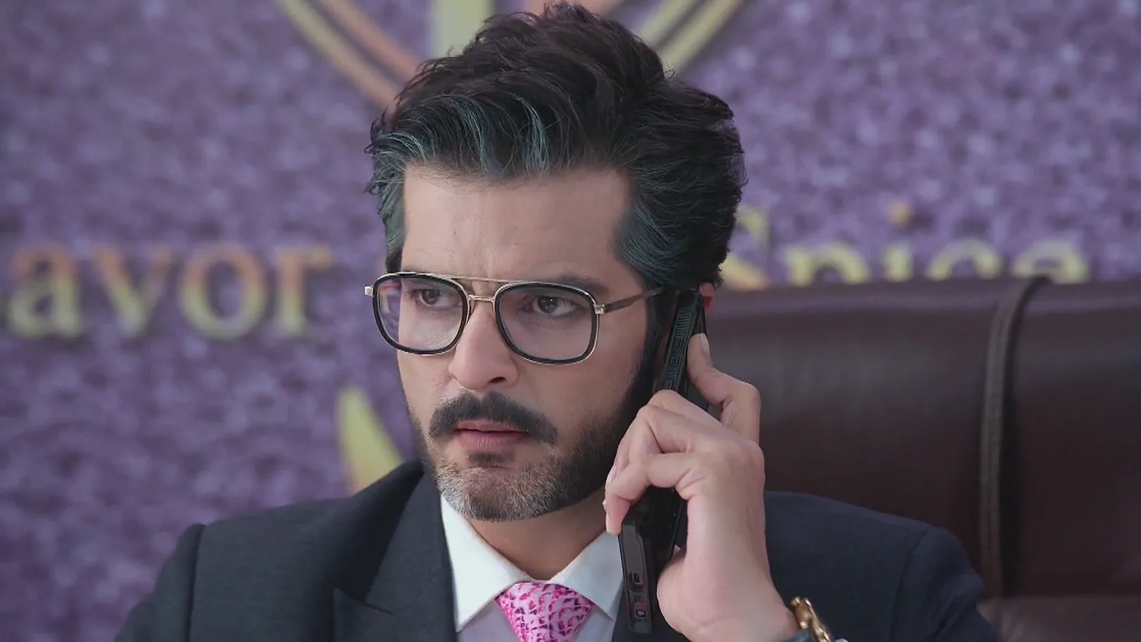 AJ Suspects Kalindi - Navri Mile Hitlerla 